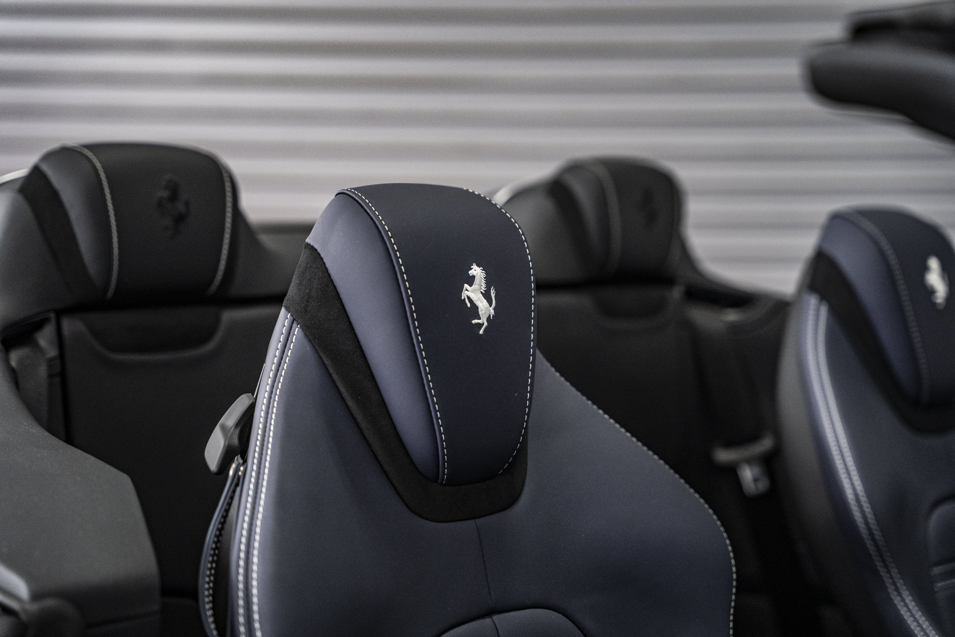 Used 2026 Ferrari Roma Spider RWD image 33