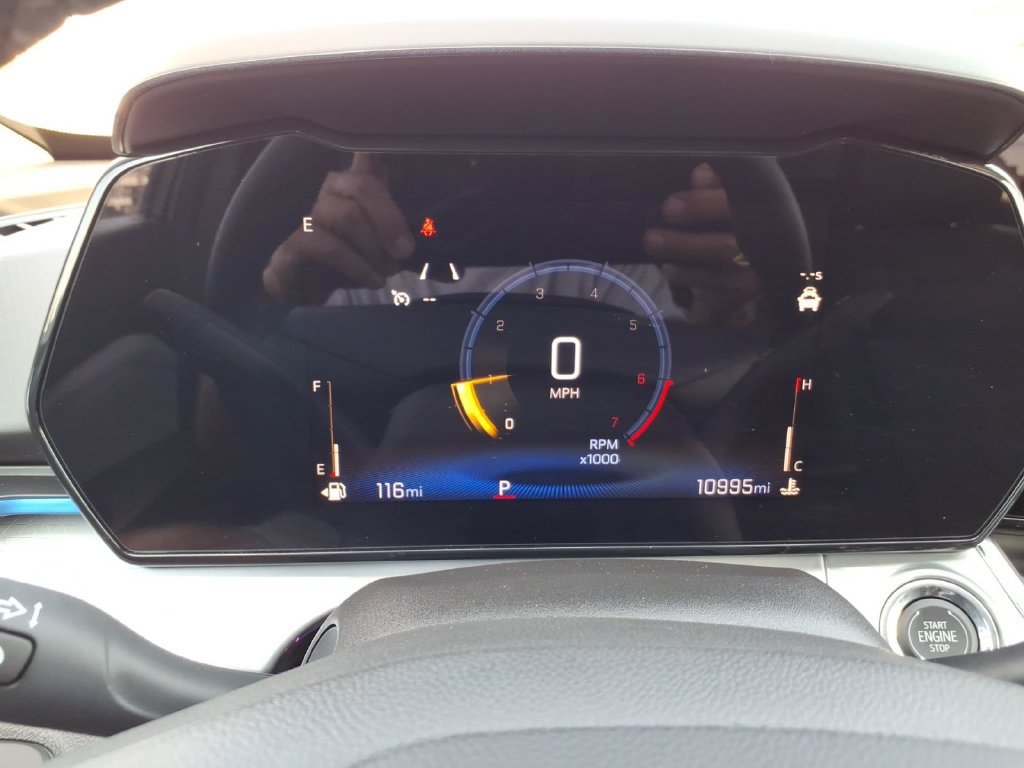 Used 2025 Chevrolet Trax LT w/ LT Convenience Package FWD image 29
