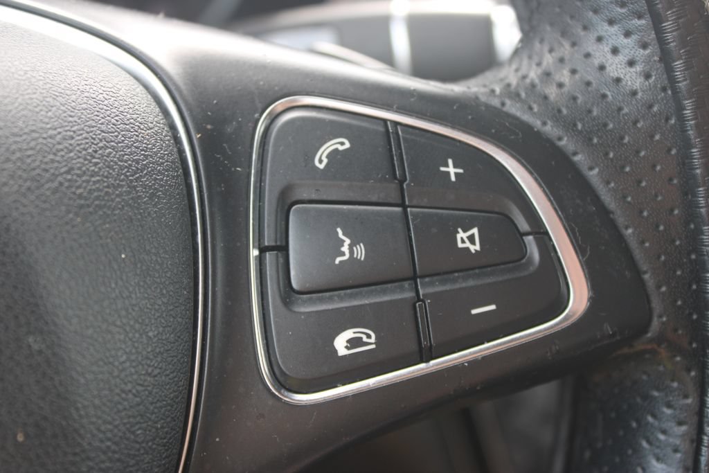 Used 2017 Mercedes-Benz GLC 300 image 36
