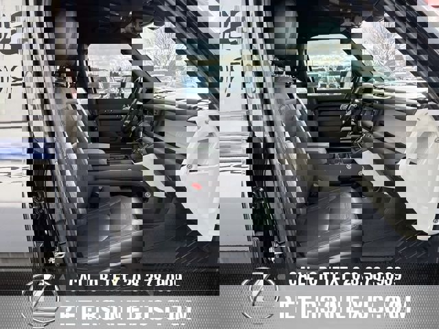 Used 2023 Land Rover Defender 110 S image 12