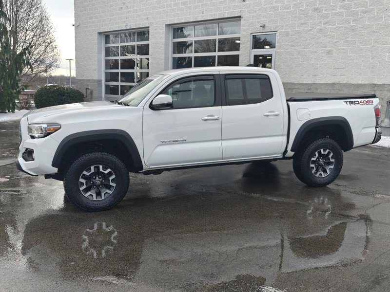Used 2021 Toyota Tacoma TRD Off-Road image 9