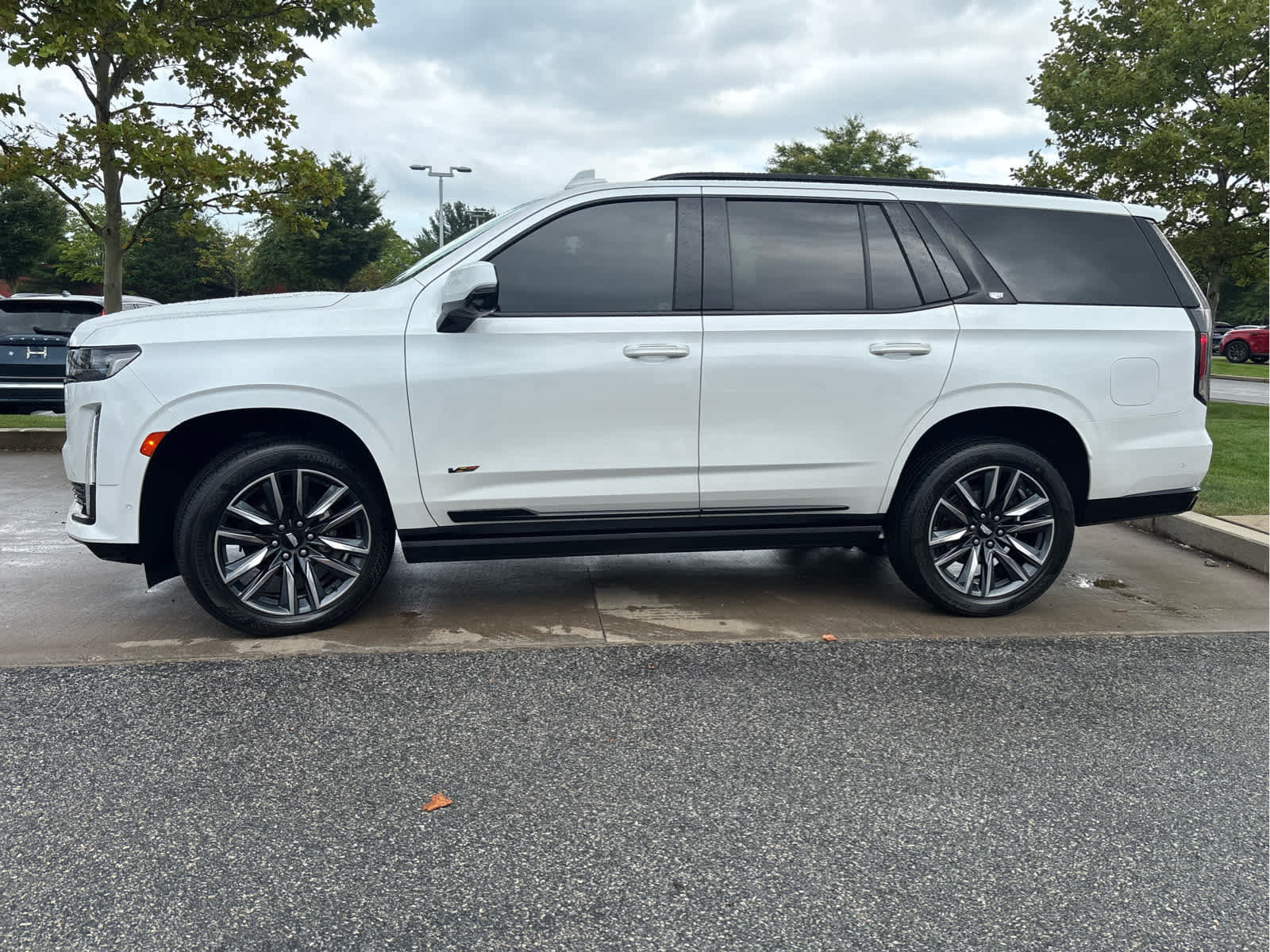 Used 2021 Cadillac Escalade Sport Platinum AWD/4WD image 8