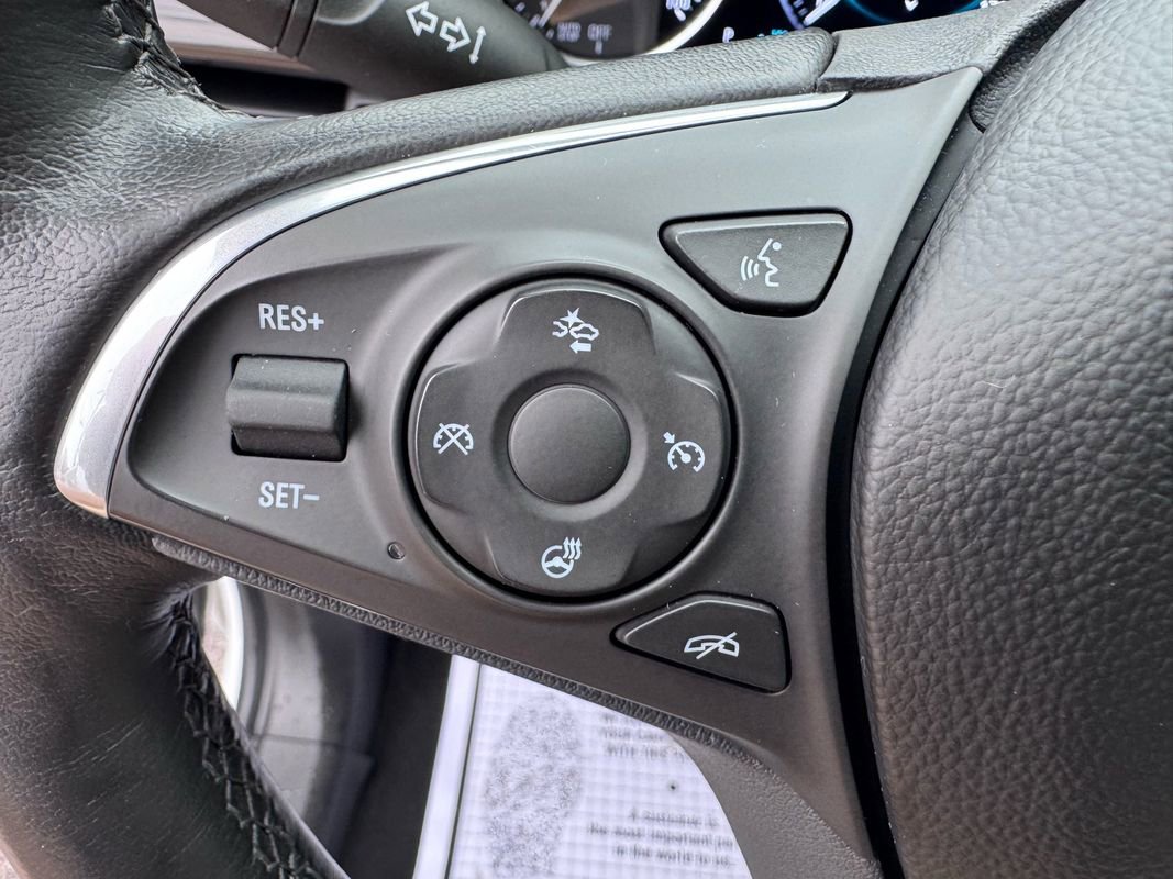 Used 2020 Buick Envision Premium w/ LPO, Cargo Package AWD/4WD image 19