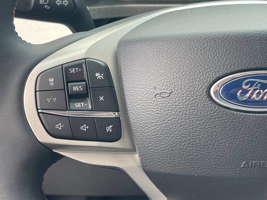 New 2026 Ford Explorer Active w/ Active Comfort Package AWD/4WD image 17