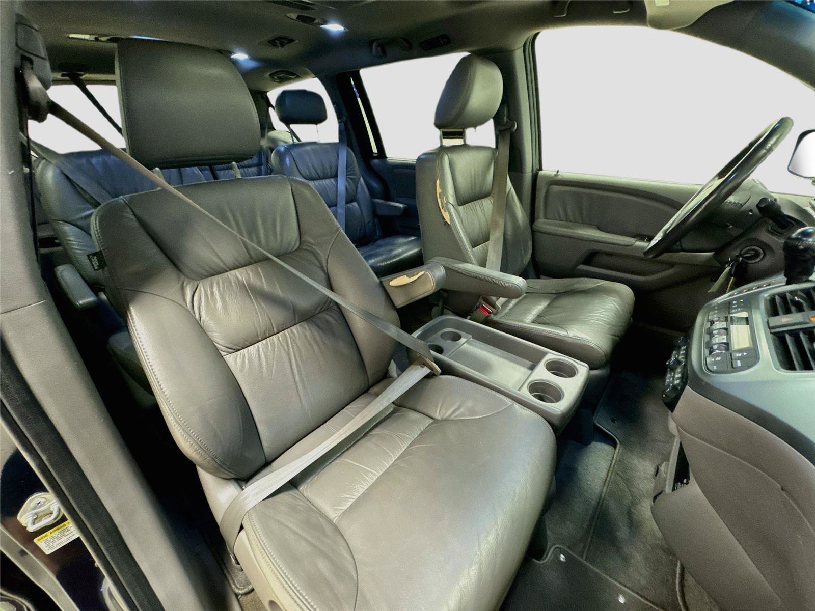 Used 2010 Honda Odyssey EX-L image 29
