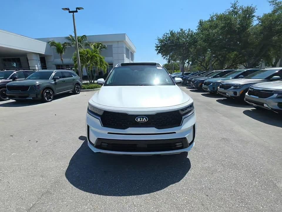Used 2021 Kia Sorento EX FWD image 4