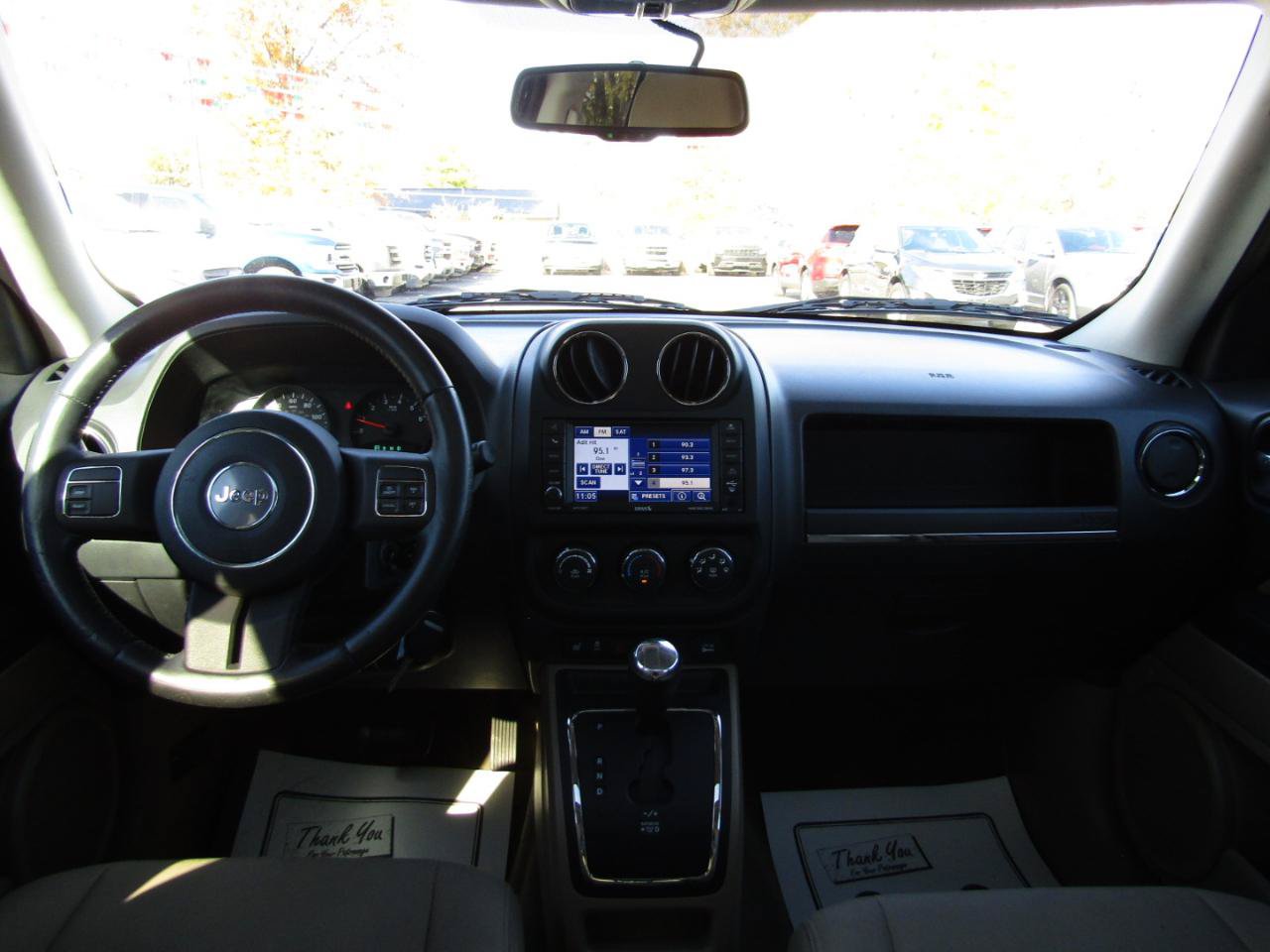 Used 2012 Jeep Patriot Latitude w/ Sun/Sound Group FWD image 9