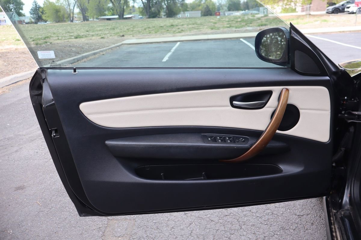 Used 2013 BMW 128i Convertible RWD image 22