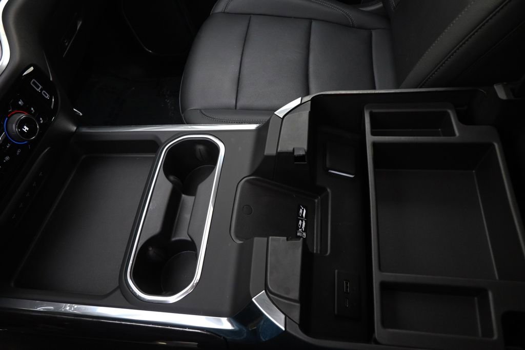 Used 2025 Chevrolet Silverado 3500 LTZ w/ LTZ Premium Package image 37