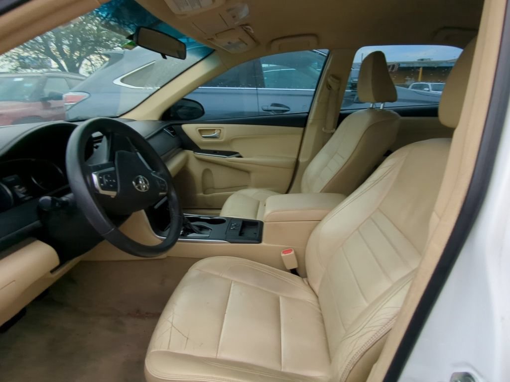 Used 2017 Toyota Camry XLE FWD image 6