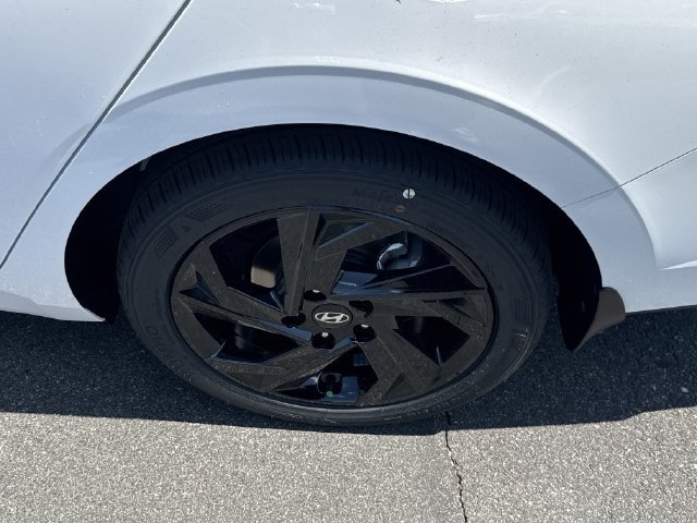 New 2026 Hyundai Elantra Sport FWD image 21