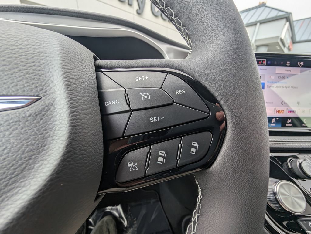 New 2026 Chrysler Pacifica Select image 19