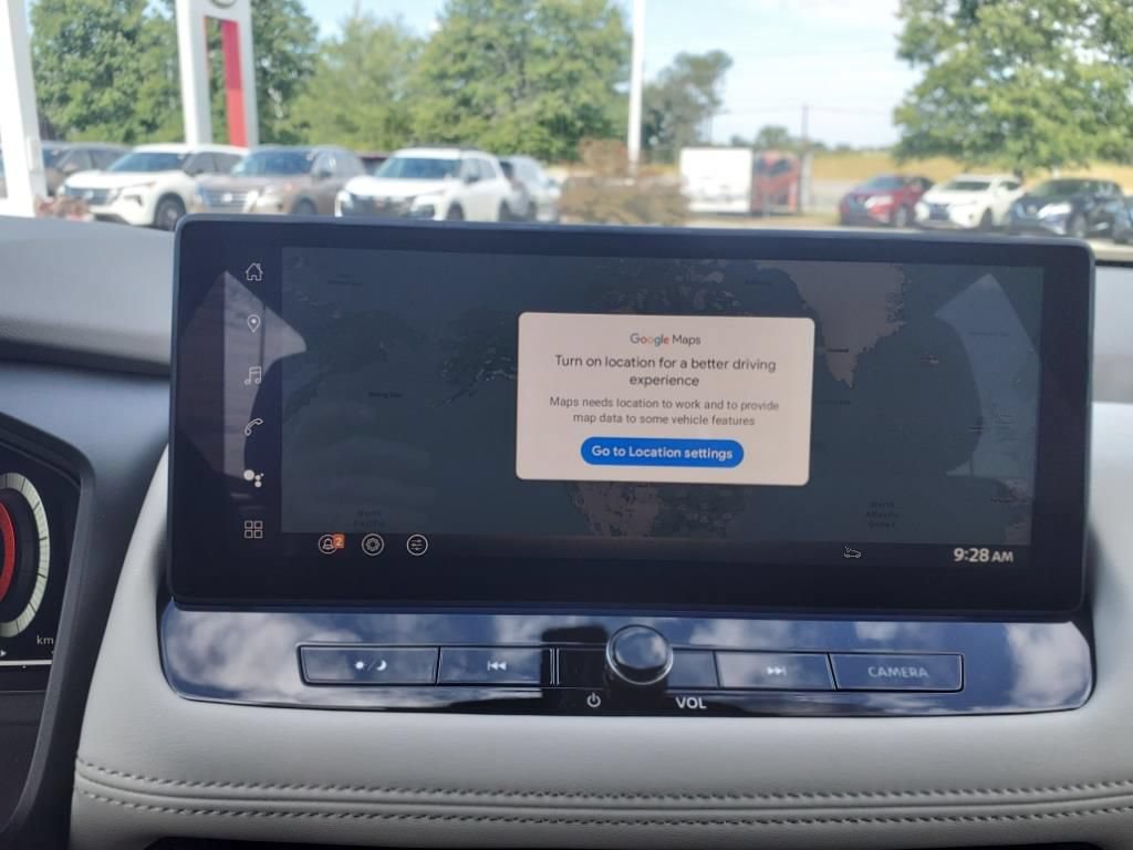 Used 2025 Nissan Rogue SL FWD image 13
