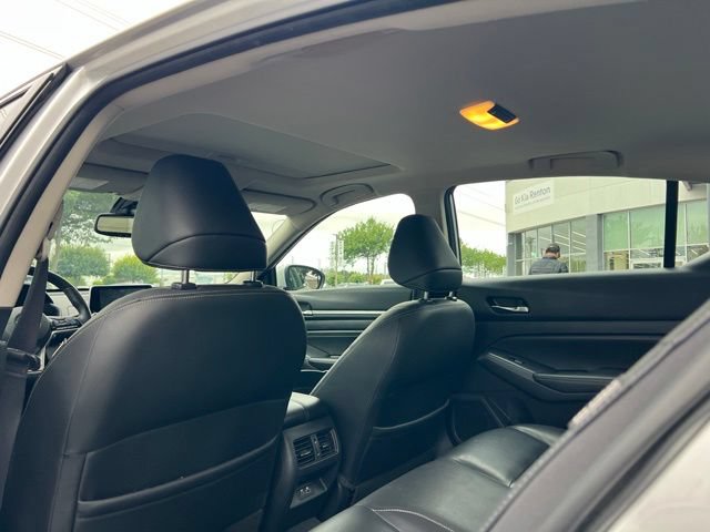Used 2019 Nissan Altima 2.5 SL FWD image 11