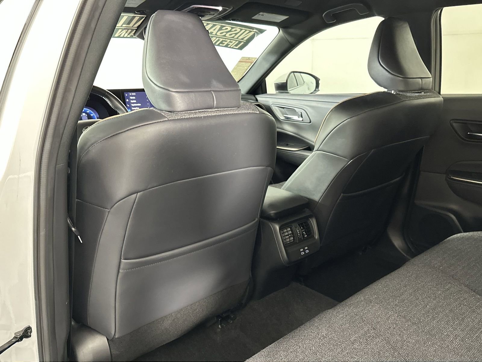 Used 2023 Toyota Crown XLE AWD/4WD image 23