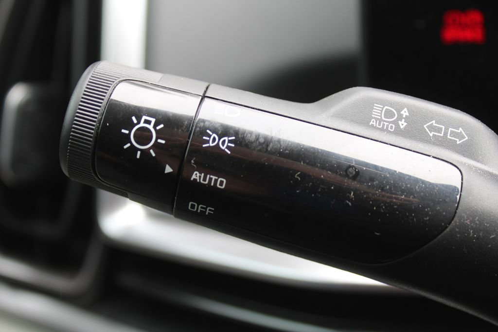 Certified 2025 Kia Sorento S w/ Panoramic Sunroof Package image 28