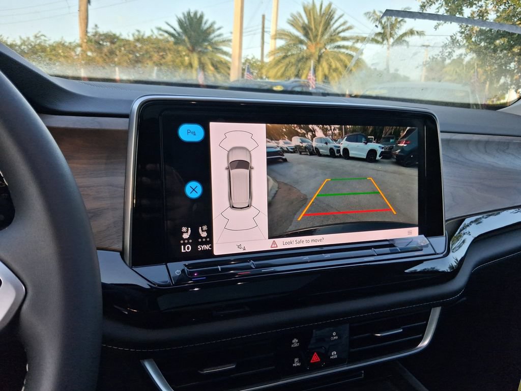 New 2026 Volkswagen Atlas SE FWD image 11