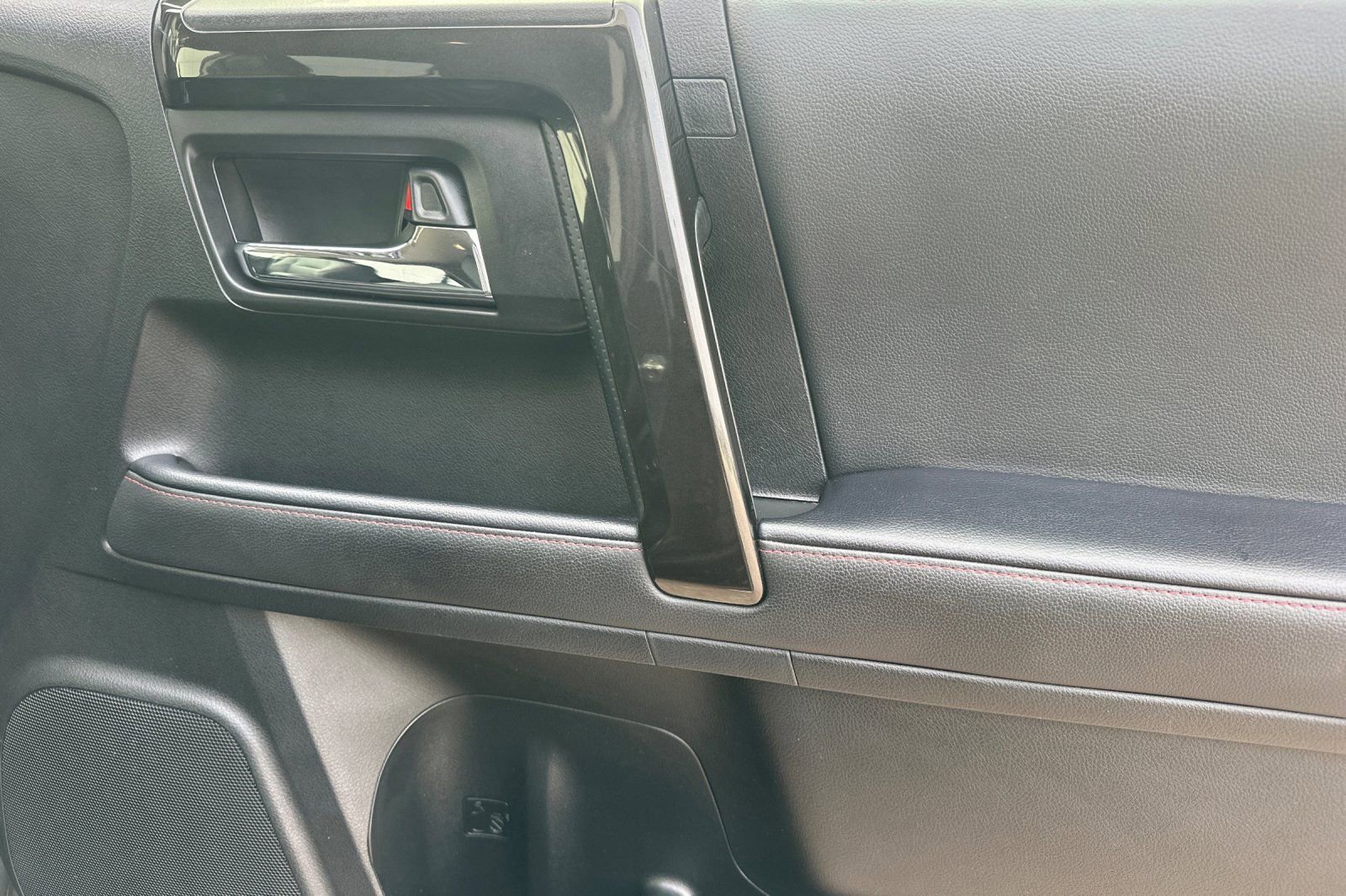 Certified 2024 Toyota 4Runner TRD Off-Road Premium image 22