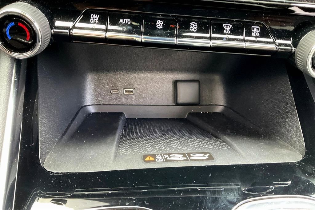 Certified 2026 Chevrolet Traverse LT w/ Driver Confidence Package image 18