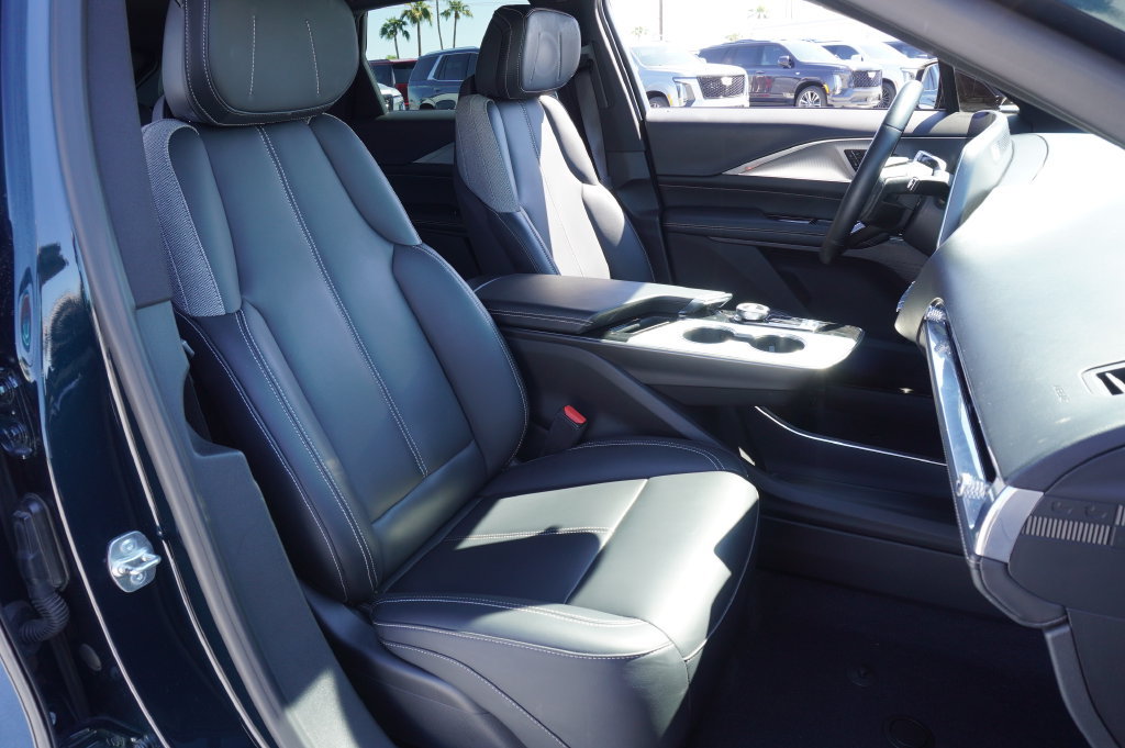 Certified 2024 Cadillac Lyriq Tech w/ Driver Assist Package RWD image 12
