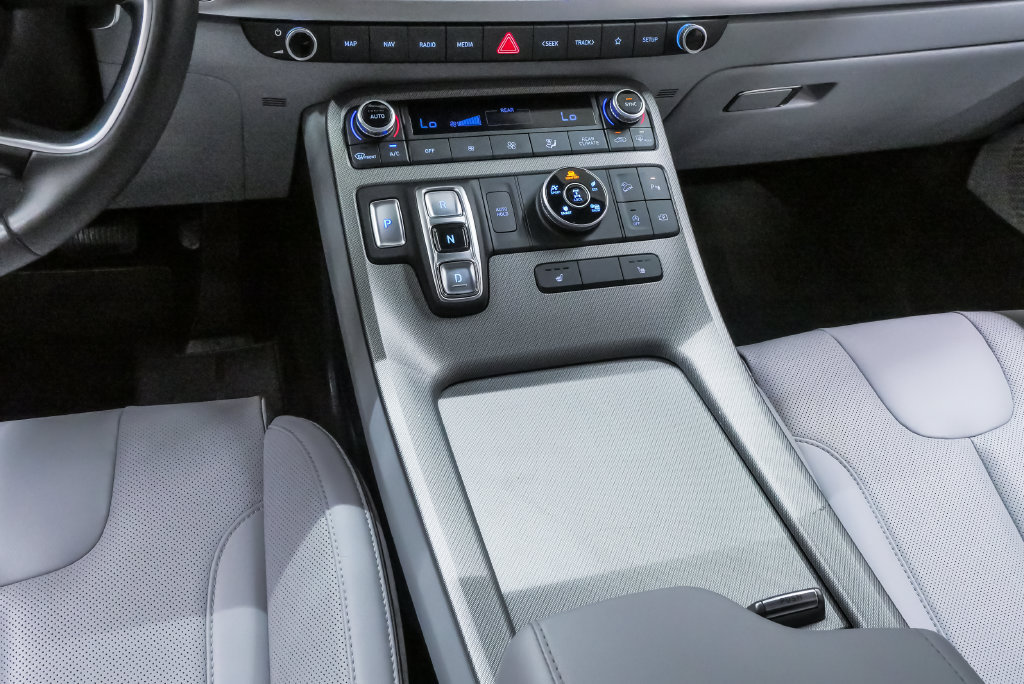 Certified 2025 Hyundai Palisade SEL AWD/4WD image 19