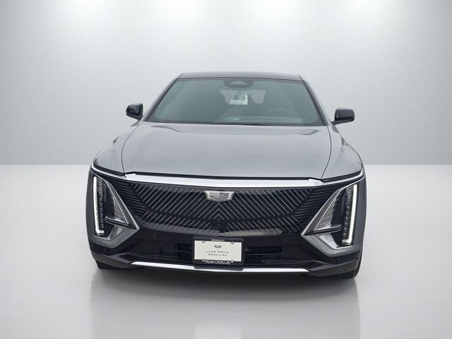 New 2026 Cadillac Lyriq Luxury RWD image 2