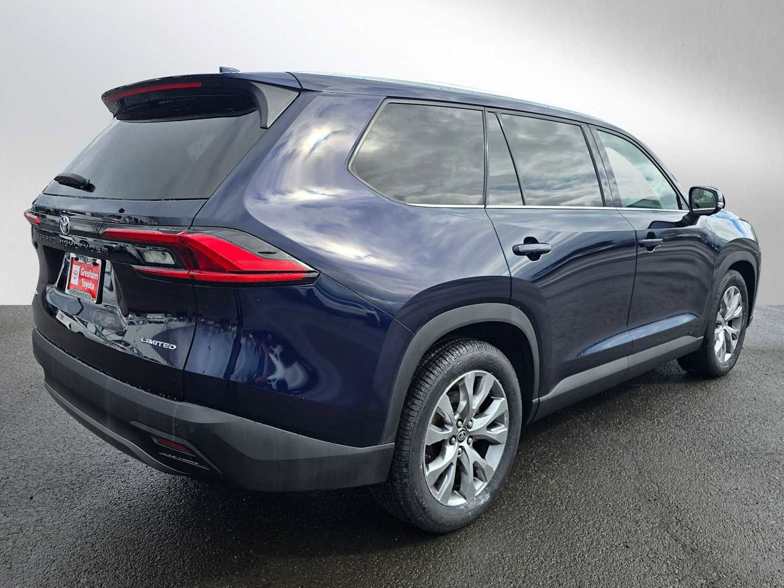 Certified 2024 Toyota Grand Highlander Limited image 3