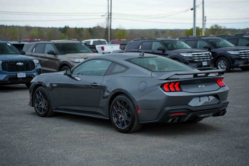 Used 2025 Ford Mustang GT w/ GT Performance Package RWD image 7