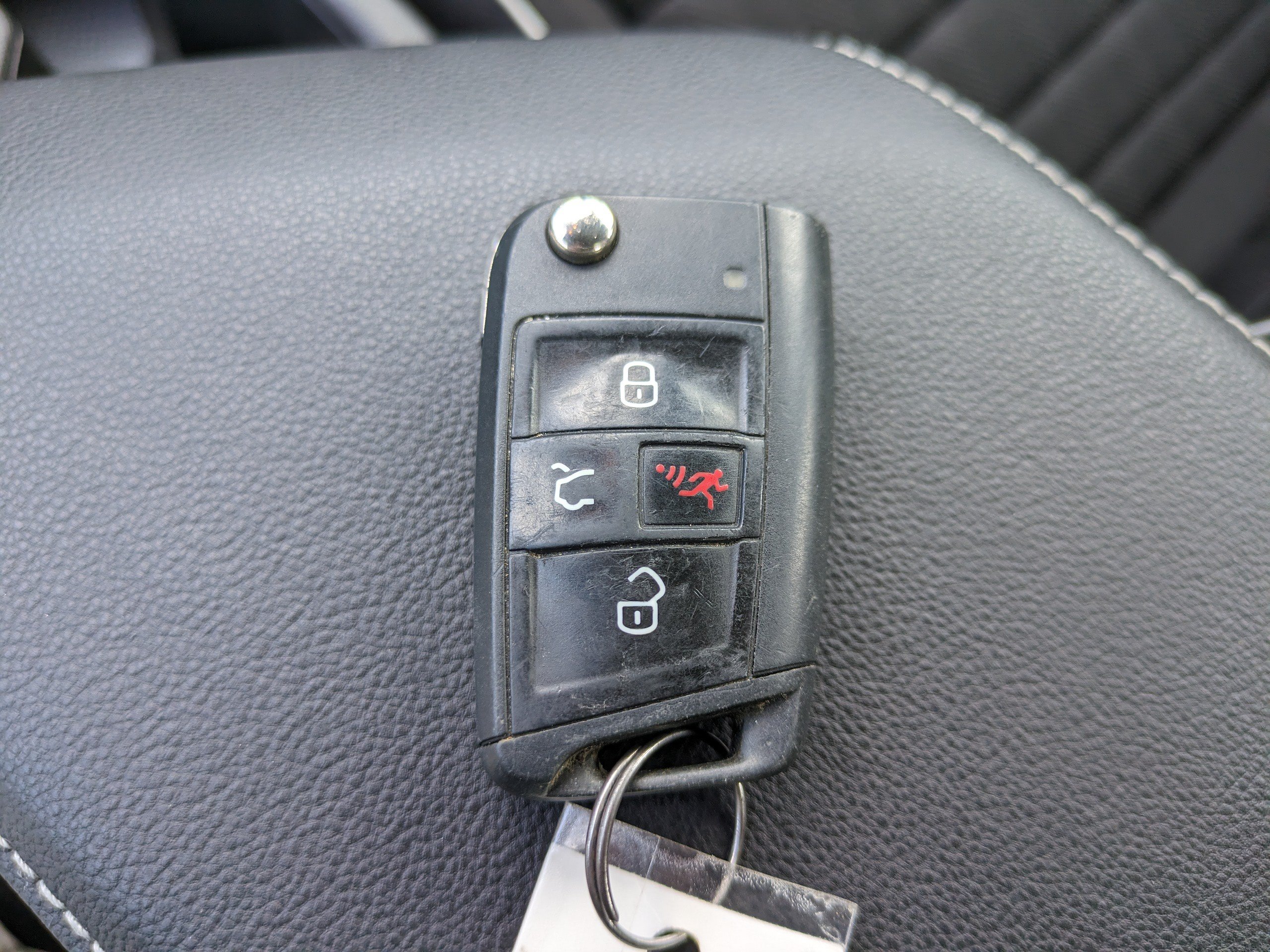 Certified 2024 Volkswagen Jetta Sport FWD image 28