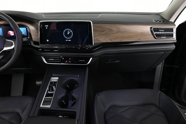 New 2026 Volkswagen Atlas SE image 14