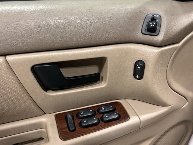 Used 2005 Ford Taurus SEL image 13