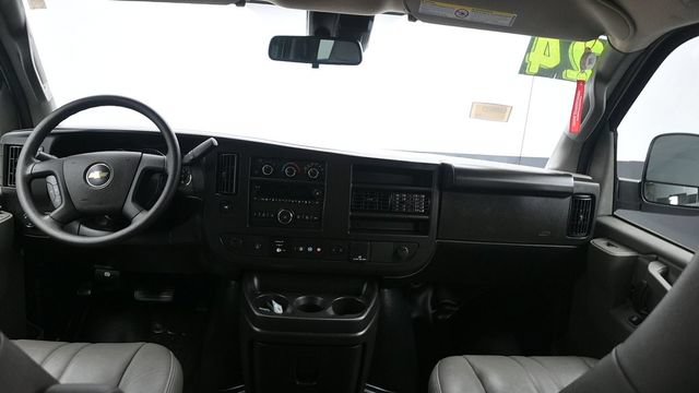 Used 2024 Chevrolet Express 3500 LS RWD image 16