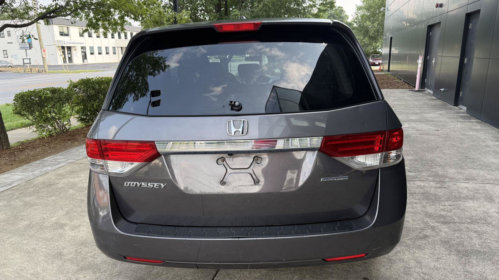 Used 2016 Honda Odyssey SE image 7