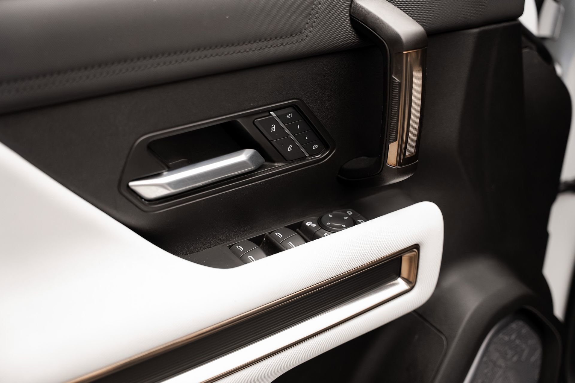 Used 2024 GMC Hummer EV 2X w/ Extreme Off-Road Package image 57