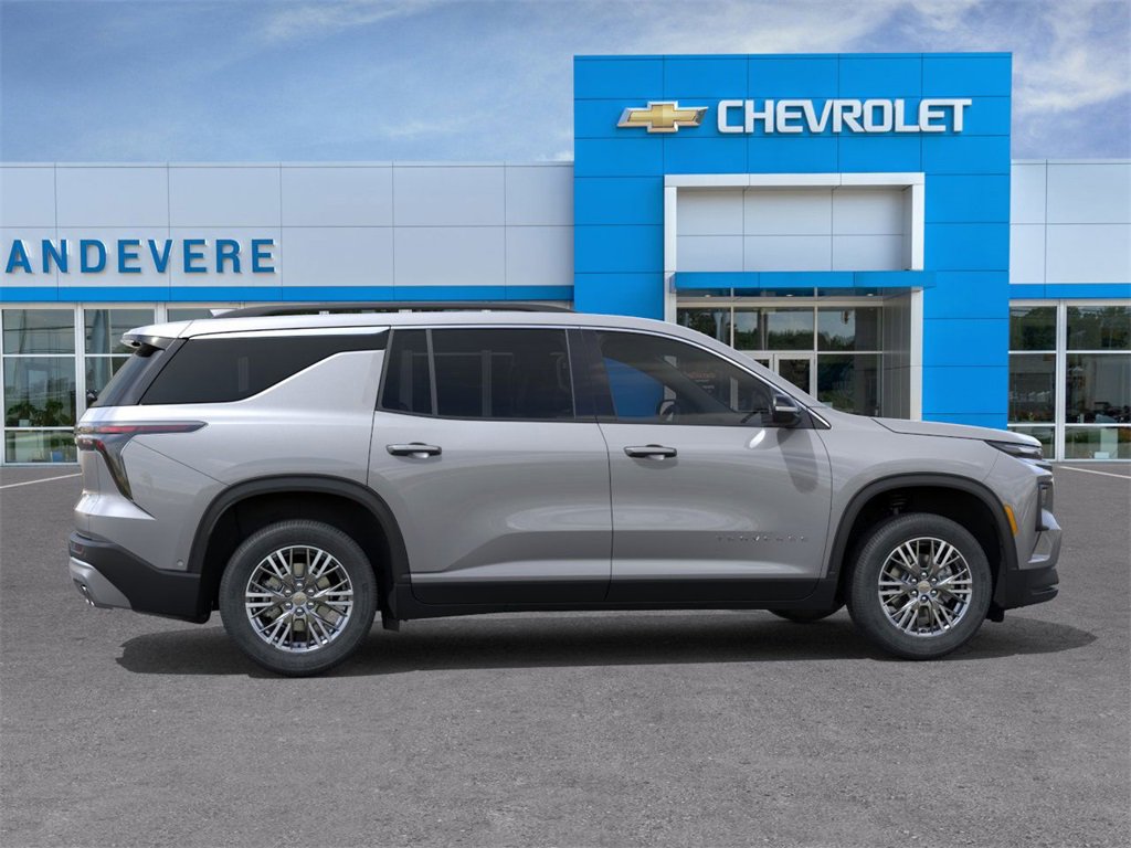 New 2026 Chevrolet Traverse LT w/ Driver Confidence Package image 5