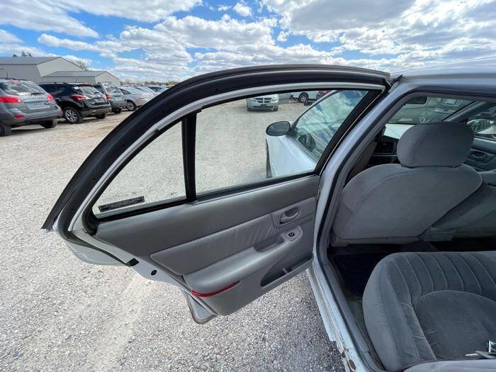 Used 1998 Buick Century Custom FWD image 24