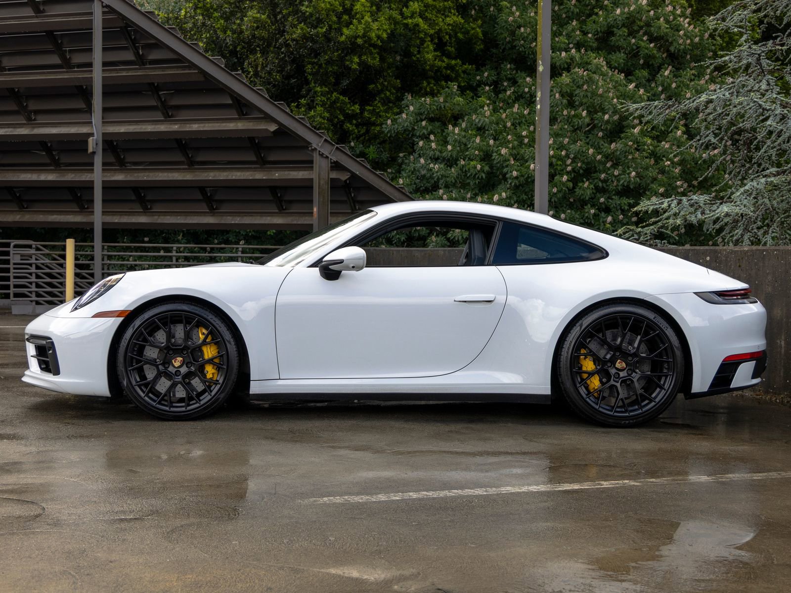 Used 2024 Porsche 911 Carrera S image 2