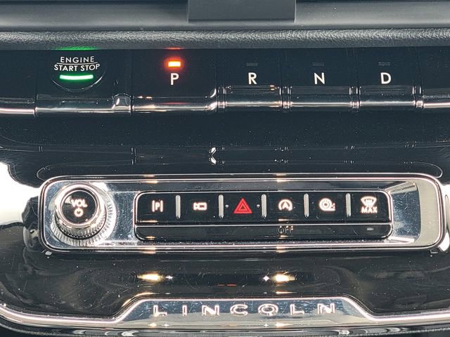 Certified 2024 Lincoln Corsair AWD w/ Equipment Group 101A image 28