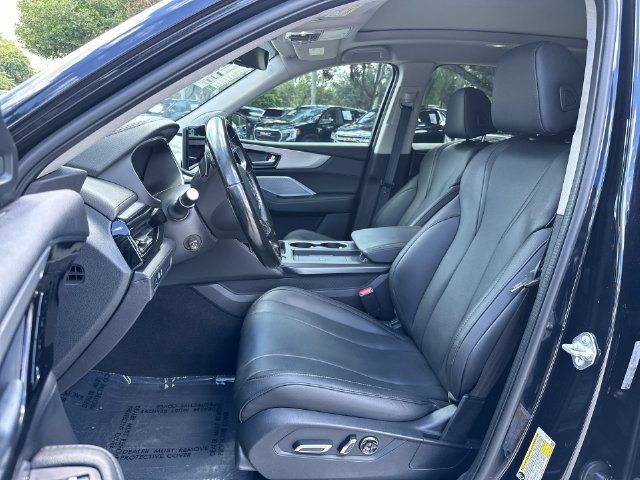 Used 2025 Acura MDX FWD image 30