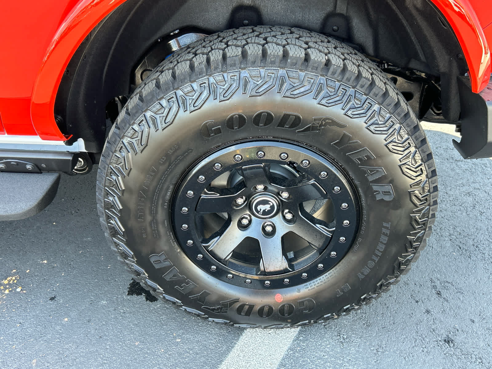 Used 2025 Ford Bronco Stroppe Edition AWD/4WD image 13