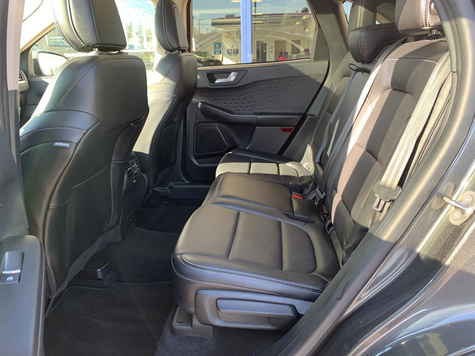 Used 2020 Ford Escape SEL image 30