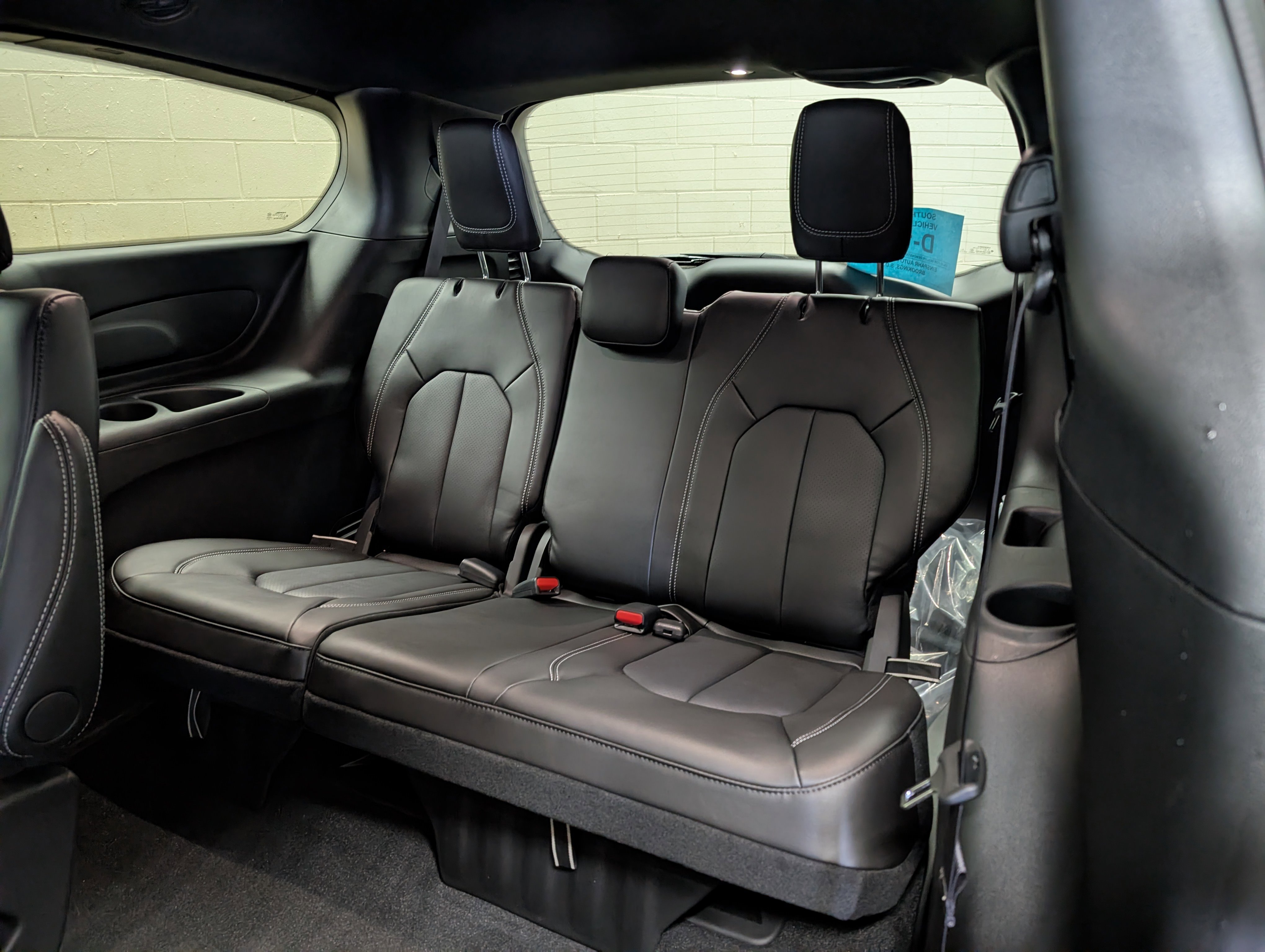 New 2026 Chrysler Pacifica Select image 11