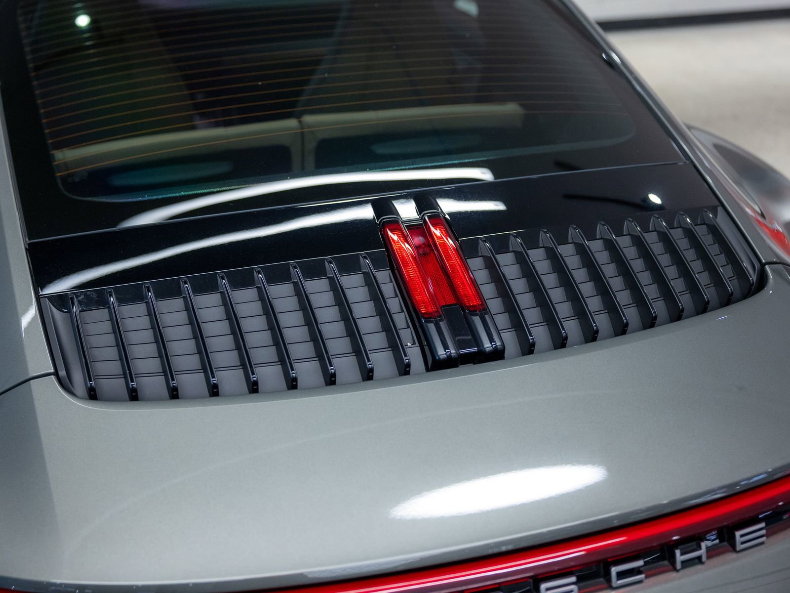 Certified 2020 Porsche 911 Carrera S w/ Premium Package RWD image 23