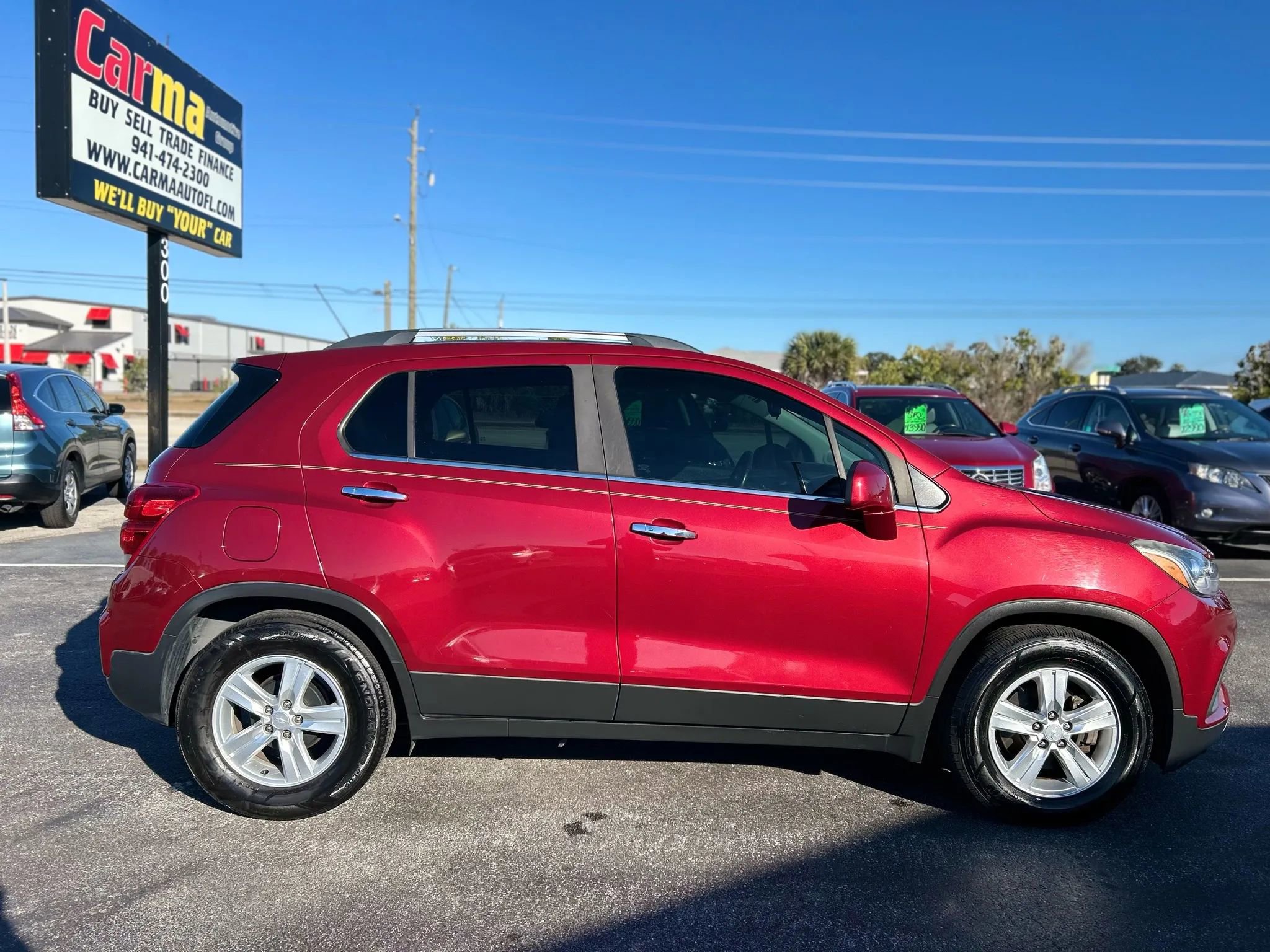 Used 2019 Chevrolet Trax LT w/ LT Convenience Package image 8