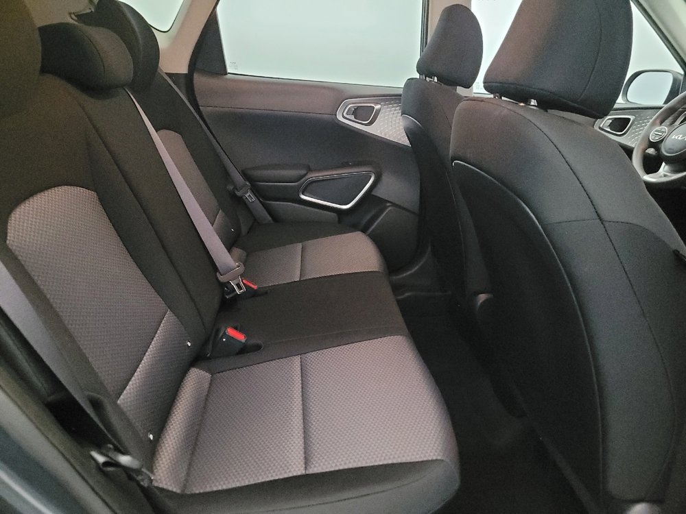 Used 2025 Kia Soul LX FWD image 19