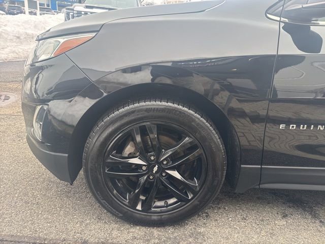 Used 2020 Chevrolet Equinox LT w/ Midnight Edition image 4