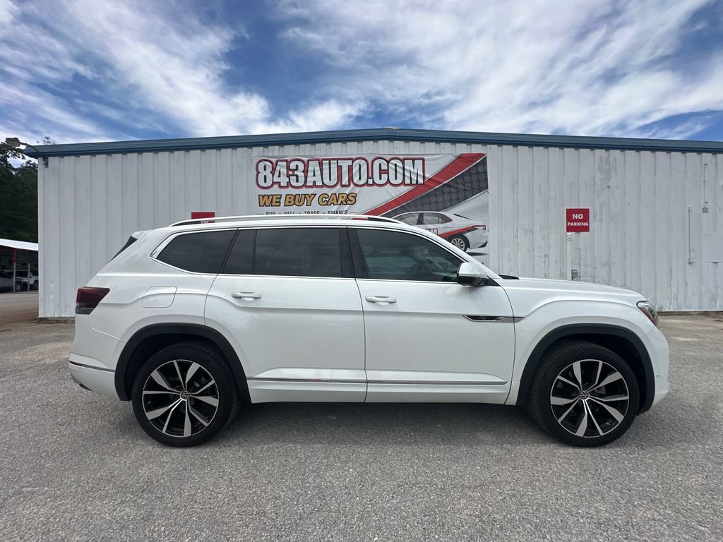 Used 2024 Volkswagen Atlas SEL Premium R-Line AWD/4WD image 9