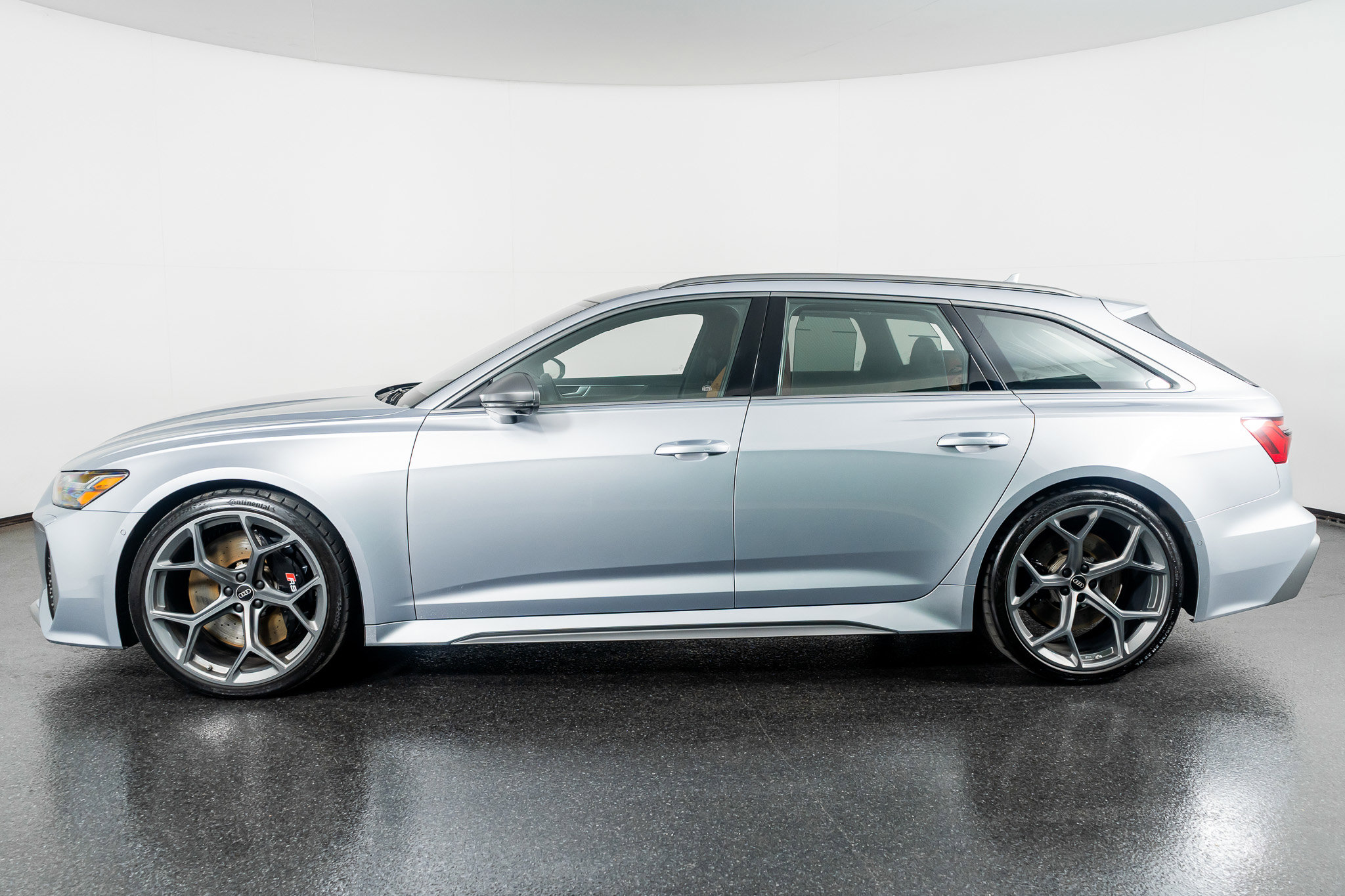 Used 2025 Audi RS 6 performance image 16