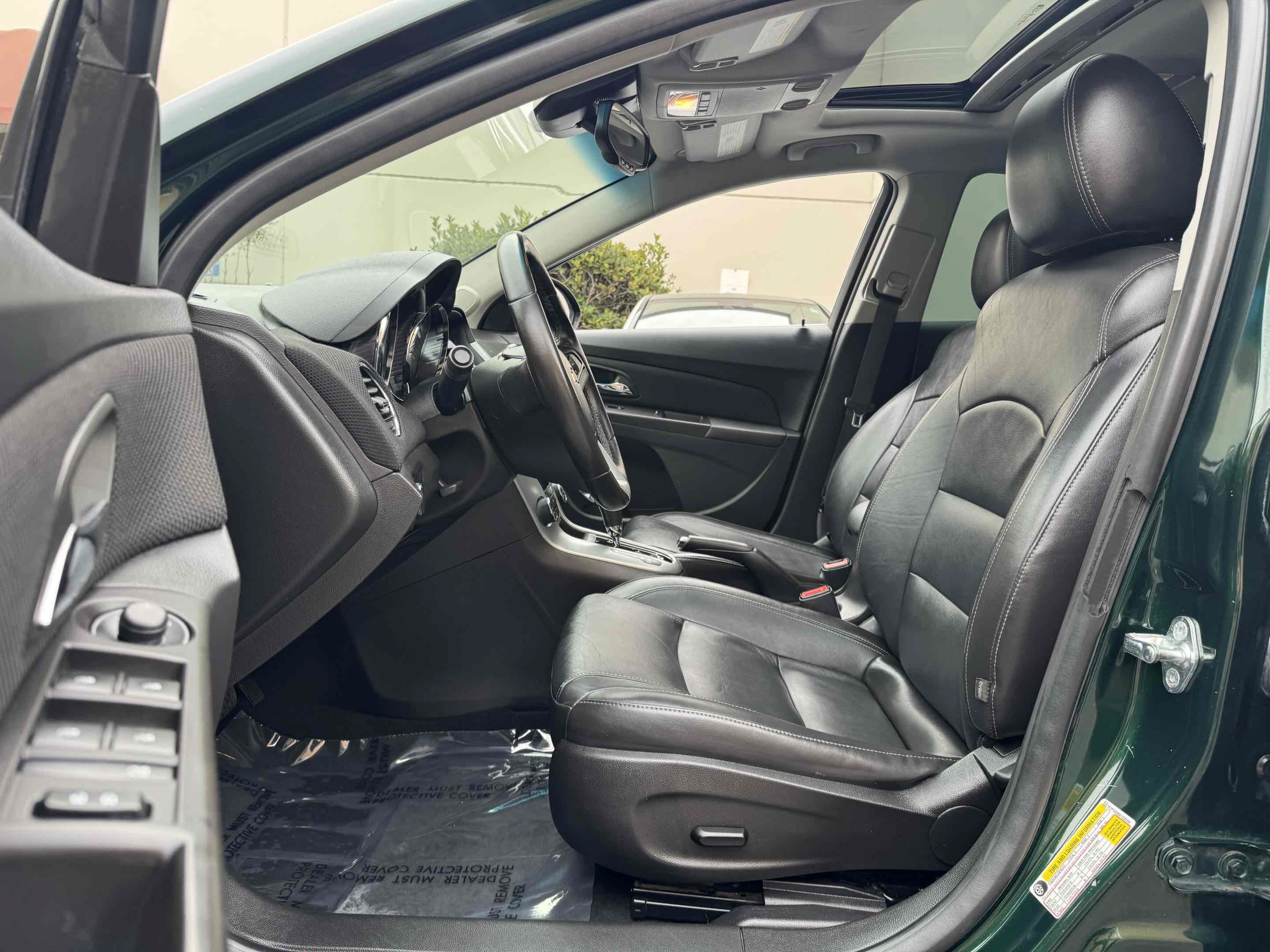 Used 2015 Chevrolet Cruze LTZ w/ Sun, Sound and Sport Package FWD image 6