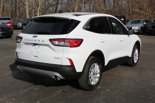 Used 2022 Ford Escape SE w/ Cold Weather Package AWD/4WD image 3